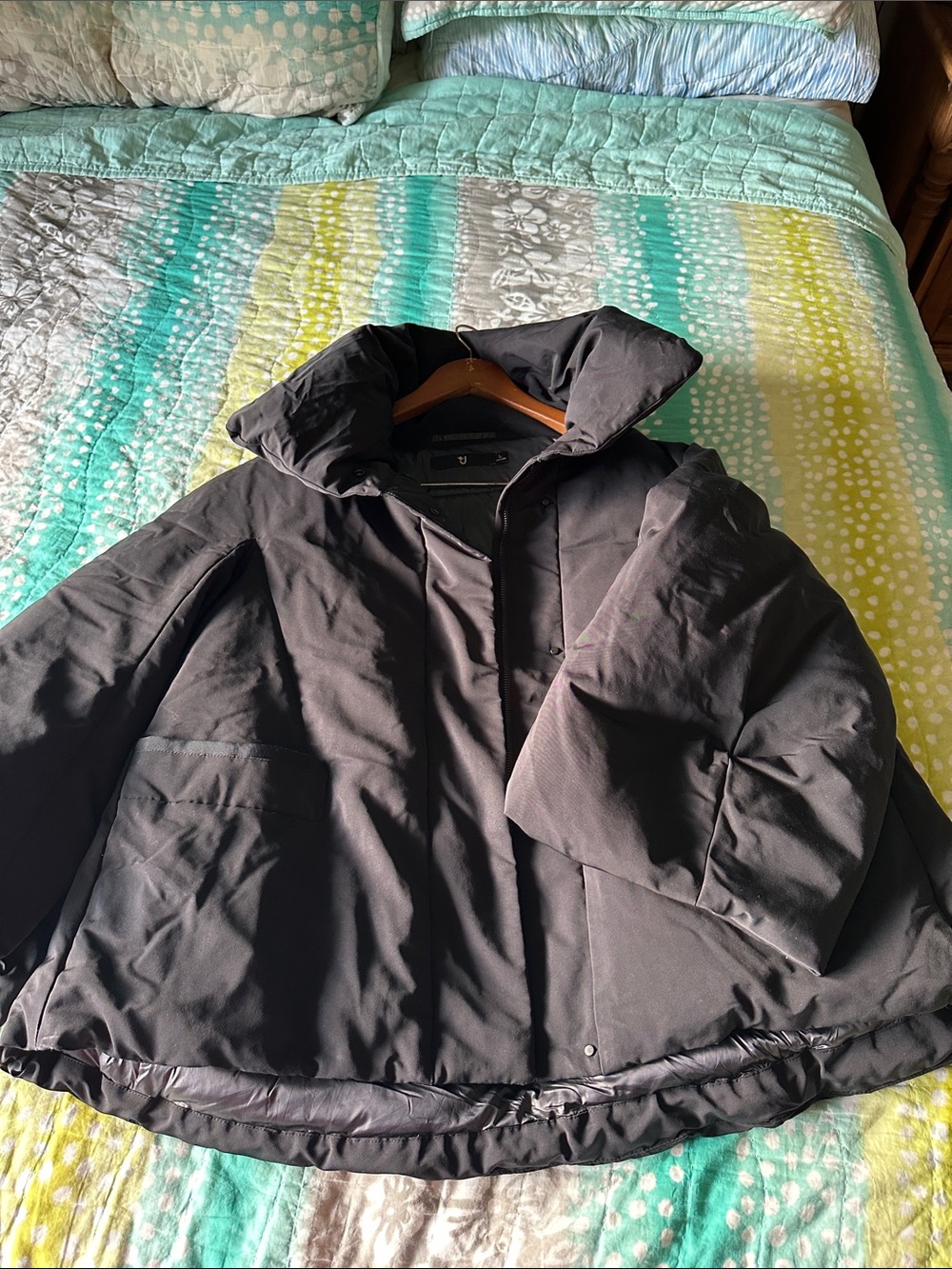 Uniqlo Jil Sander +J Women's Black Puffer Coat with Oversized Collar - Picture 5 of 6